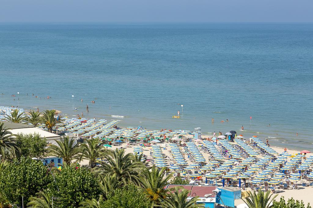 Medi Garden Hotel&Residence Alba Adriatica Eksteriør bilde